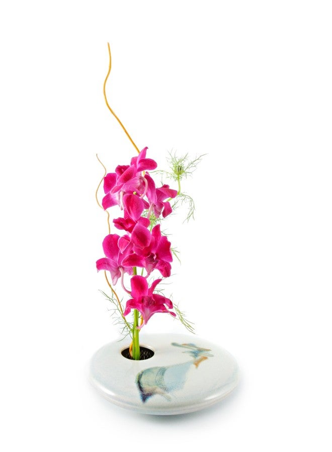 Georgetown Pottery Round Ikebana Flower Vase, Ivory Wave - Image 1